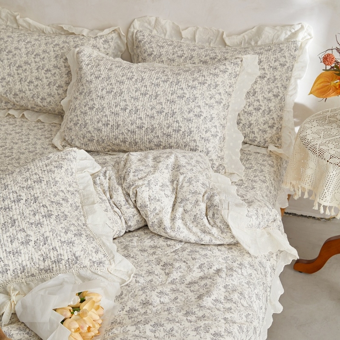 91家纺网 家纺一手货源 找家纺 源舜家纺 2026新款全棉镂空花边天丝棉麻床盖款四件套 闲庭赋-灰