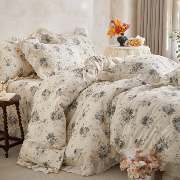 91家纺网 家纺一手货源 找家纺 源舜家纺 2026新款全棉镂空花边天丝棉麻床盖款四件套 心上玫瑰