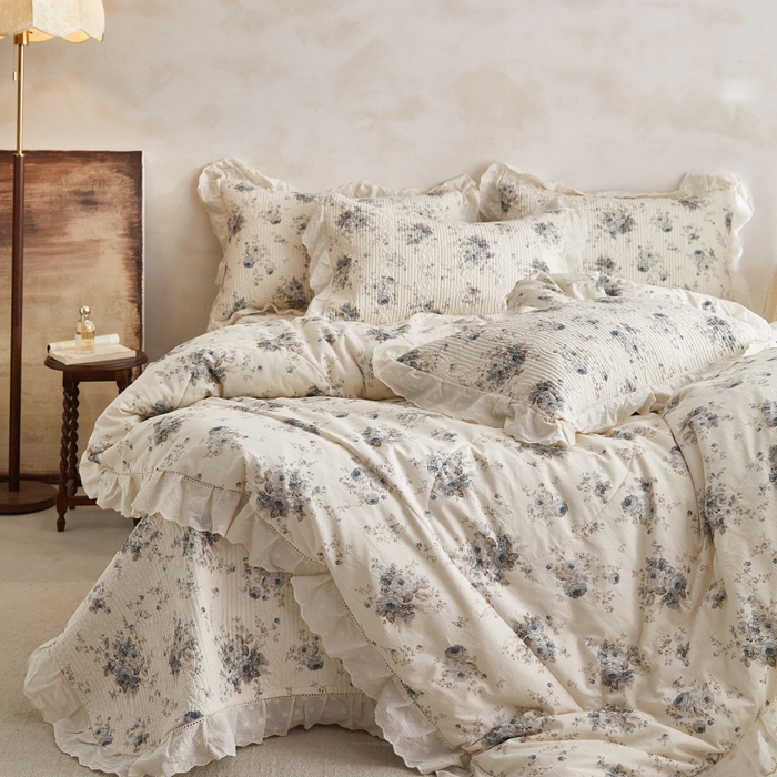 91家纺网 家纺一手货源 找家纺 源舜家纺 2026新款全棉镂空花边天丝棉麻床盖款四件套 心上玫瑰