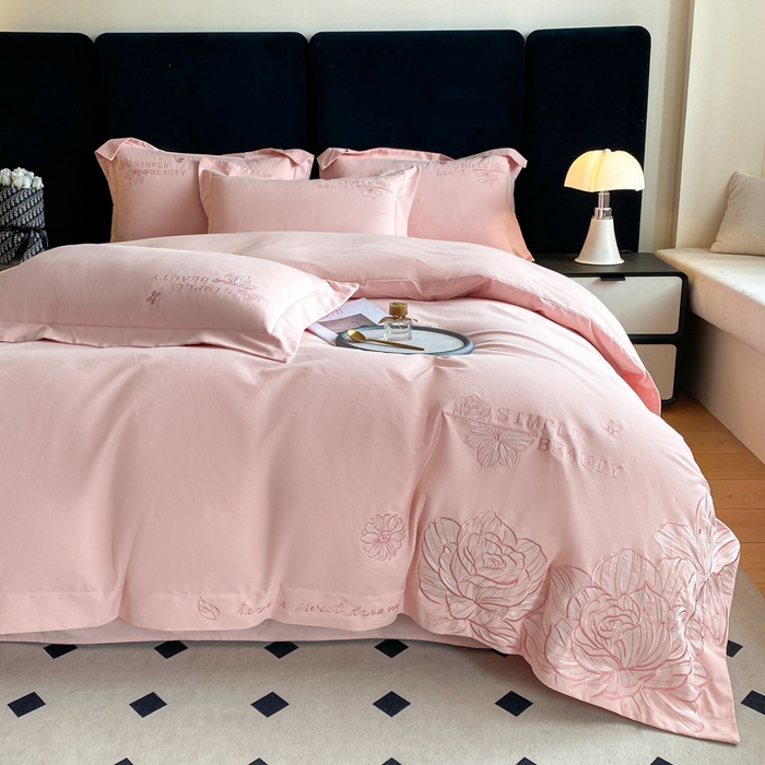 91家纺网 家纺一手货源 找家纺 欣宜家纺 2025新款纯棉全棉长绒棉磨毛不掉毛刺绣绣花四件套-赫尔系列 轻奢粉