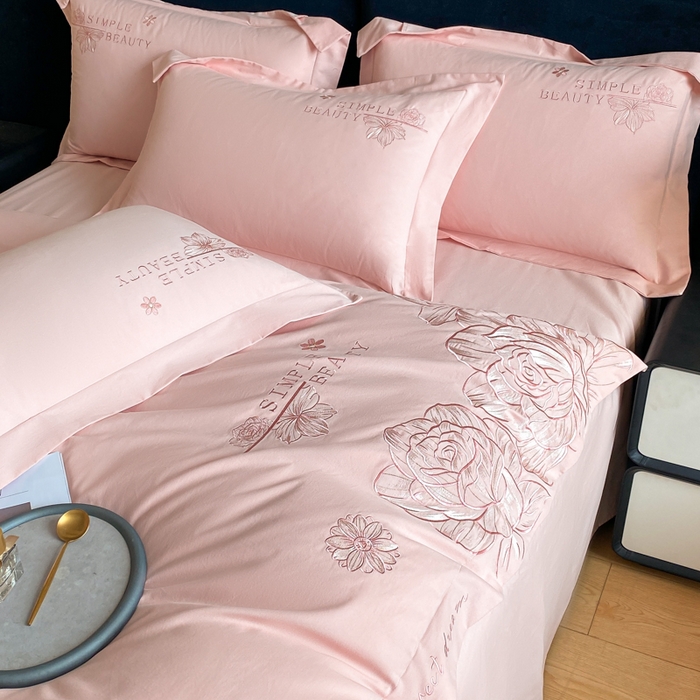 91家纺网 家纺一手货源 找家纺 欣宜家纺 2025新款纯棉全棉长绒棉磨毛不掉毛刺绣绣花四件套-赫尔系列 轻奢粉