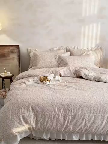 91家纺网 家纺一手货源 找家纺 源舜家纺 2026新款全棉镂空花边天丝棉麻床盖款四件套 繁华时光