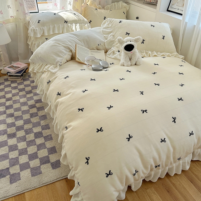 91家纺网 家纺一手货源 找家纺 （总）欣宜家纺 2025新款韩版蝴蝶结花边款牛奶绒四件套