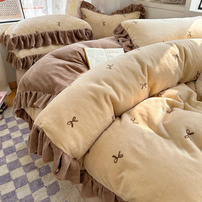 91家纺网 家纺一手货源 找家纺 （总）欣宜家纺 2025新款韩版蝴蝶结花边款牛奶绒四件套