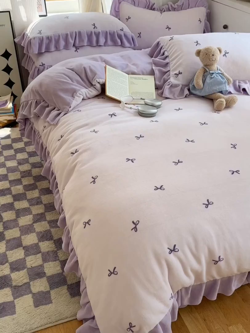 91家纺网 家纺一手货源 找家纺 欣宜家纺 2025新款韩版蝴蝶结花边款牛奶绒四件套 蝴蝶结-浅紫