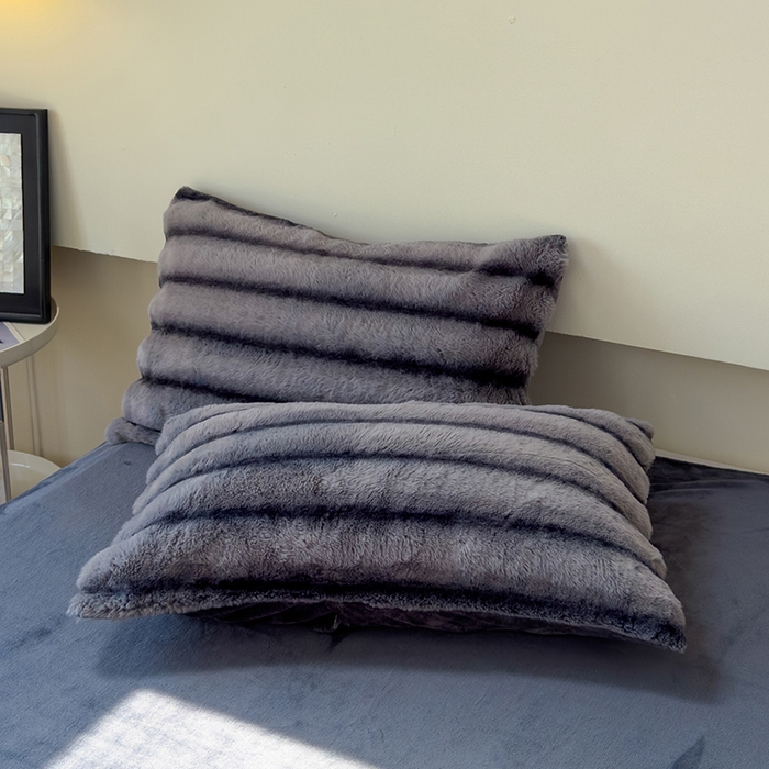 91家纺网 家纺一手货源 找家纺 欣宜家纺 2025新款兔兔绒牛奶绒加厚兔毛毯保暖毯子 深灰