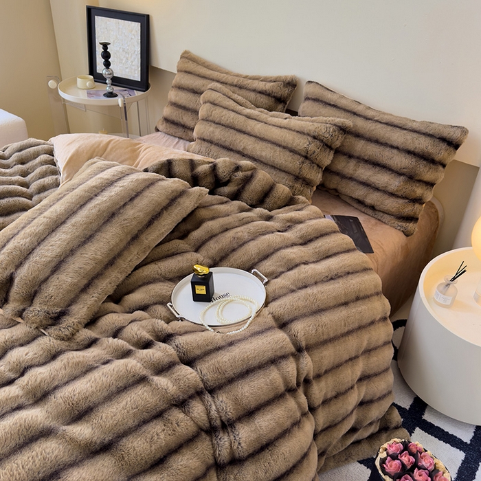 91家纺网 家纺一手货源 找家纺 （总）欣宜家纺 2025新款兔兔绒牛奶绒加厚兔毛保暖四件套