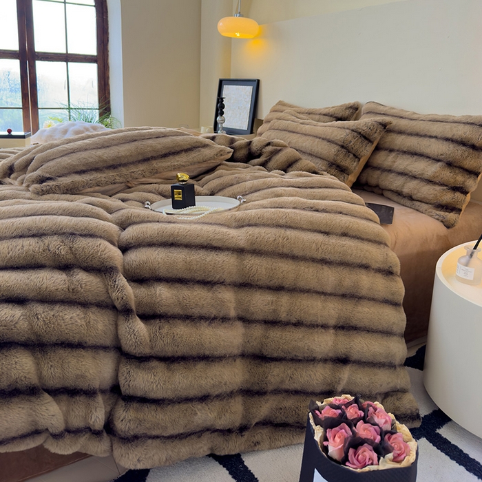 91家纺网 家纺一手货源 找家纺 欣宜家纺 2025新款兔兔绒牛奶绒加厚兔毛保暖四件套 咖啡