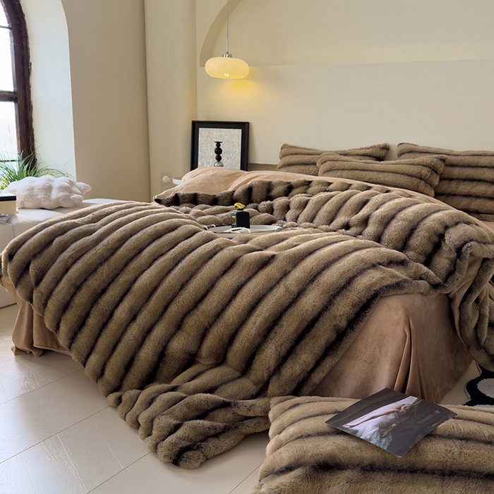 91家纺网 家纺一手货源 找家纺 欣宜家纺 2025新款兔兔绒牛奶绒加厚兔毛保暖四件套 咖啡