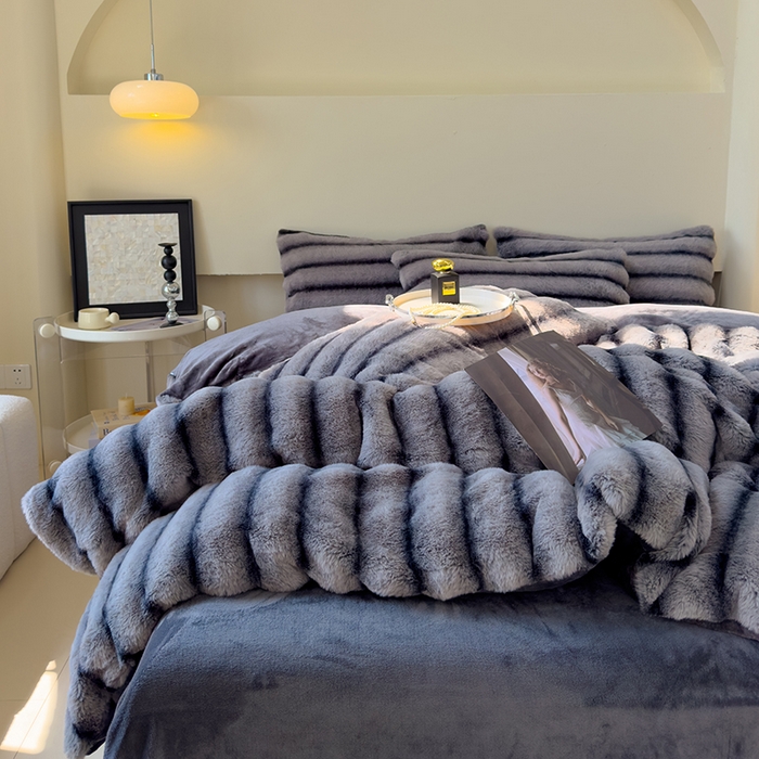 91家纺网 家纺一手货源 找家纺 欣宜家纺 2025新款兔兔绒牛奶绒加厚兔毛保暖四件套 深灰