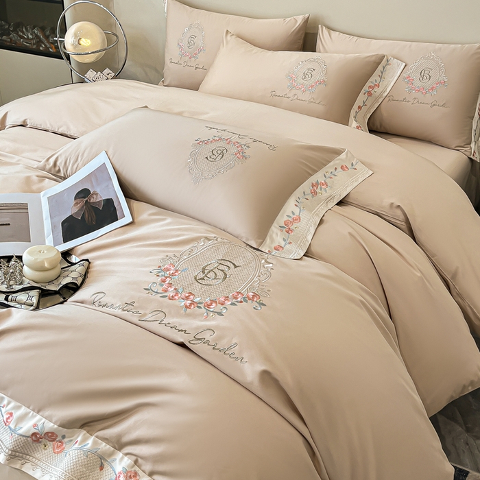 91家纺网 家纺一手货源 找家纺 欣宜家纺 2025新款纯棉全棉长绒棉刺绣绣花四件套轻奢床上用品套件-叶语系列 香槟金