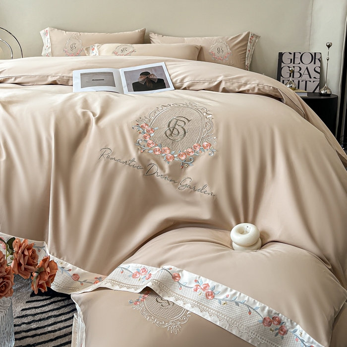 91家纺网 家纺一手货源 找家纺 欣宜家纺 2025新款纯棉全棉长绒棉刺绣绣花四件套轻奢床上用品套件-叶语系列 香槟金