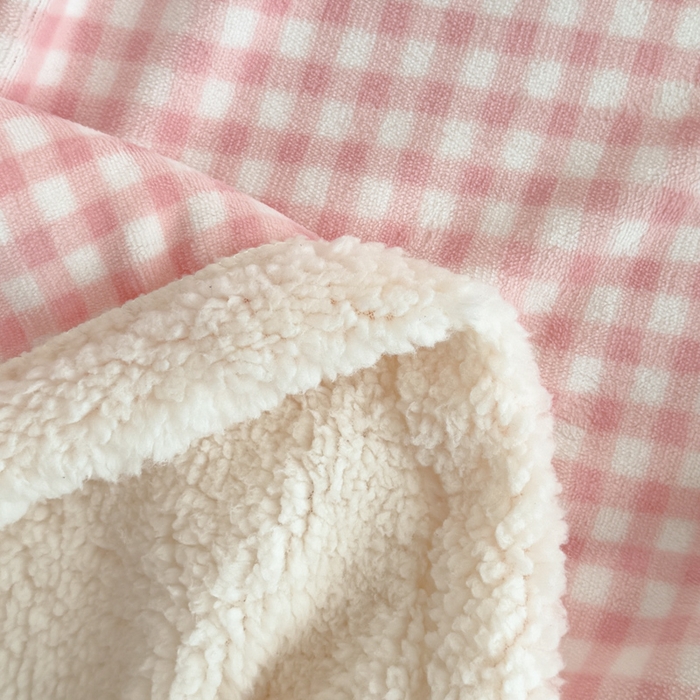 91家纺网 家纺一手货源 找家纺 （总）欣宜家纺 2025新款加厚毛巾刺绣牛奶绒羊羔绒盖毯双层毛毯午休毯卡通多功能沙发办公室毯子