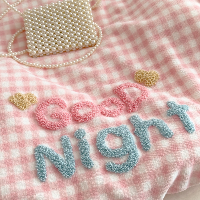 91家纺网 家纺一手货源 找家纺 欣宜家纺 2025新款加厚毛巾刺绣牛奶绒羊羔绒盖毯双层毛毯午休毯卡通多功能沙发办公室毯子 泡芙粉盖毯