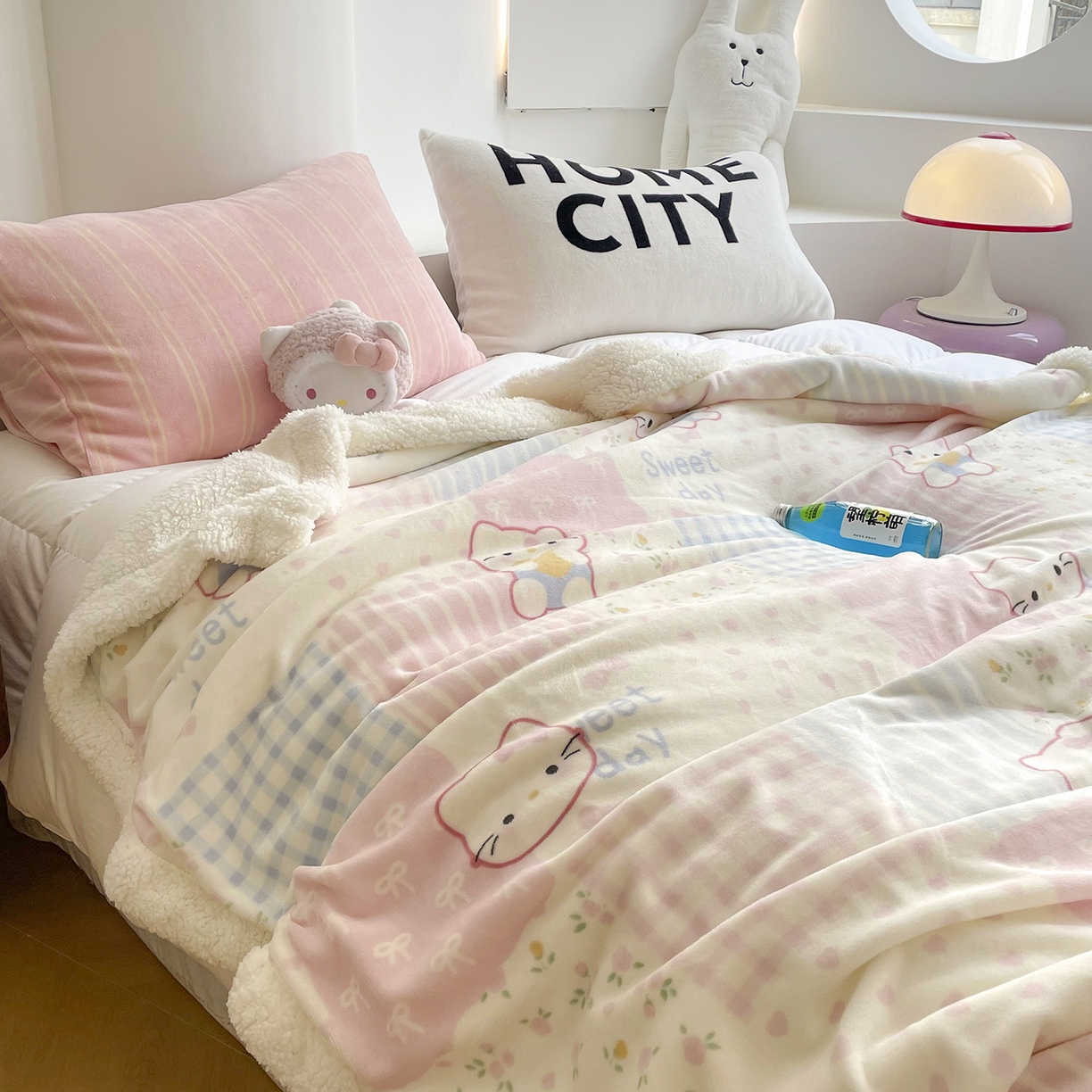 91家纺网 家纺一手货源 找家纺 （总）欣宜家纺 2025新款印花牛奶绒羊羔绒盖毯毛毯午休毯卡通多功能沙发毯