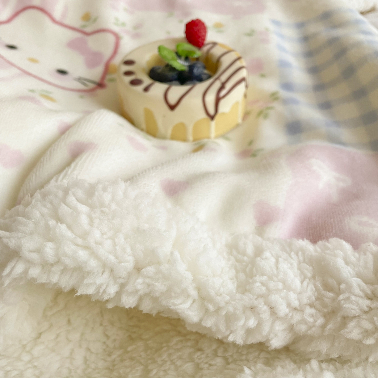 91家纺网 家纺一手货源 找家纺 （总）欣宜家纺 2025新款印花牛奶绒羊羔绒盖毯毛毯午休毯卡通多功能沙发毯