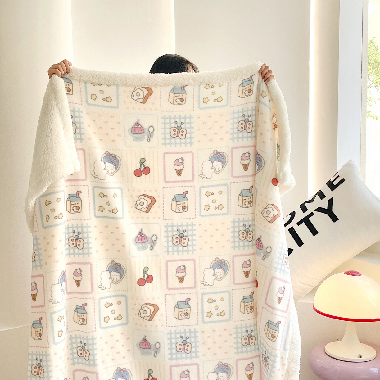 91家纺网 家纺一手货源 找家纺 （总）欣宜家纺 2025新款印花牛奶绒羊羔绒盖毯毛毯午休毯卡通多功能沙发毯