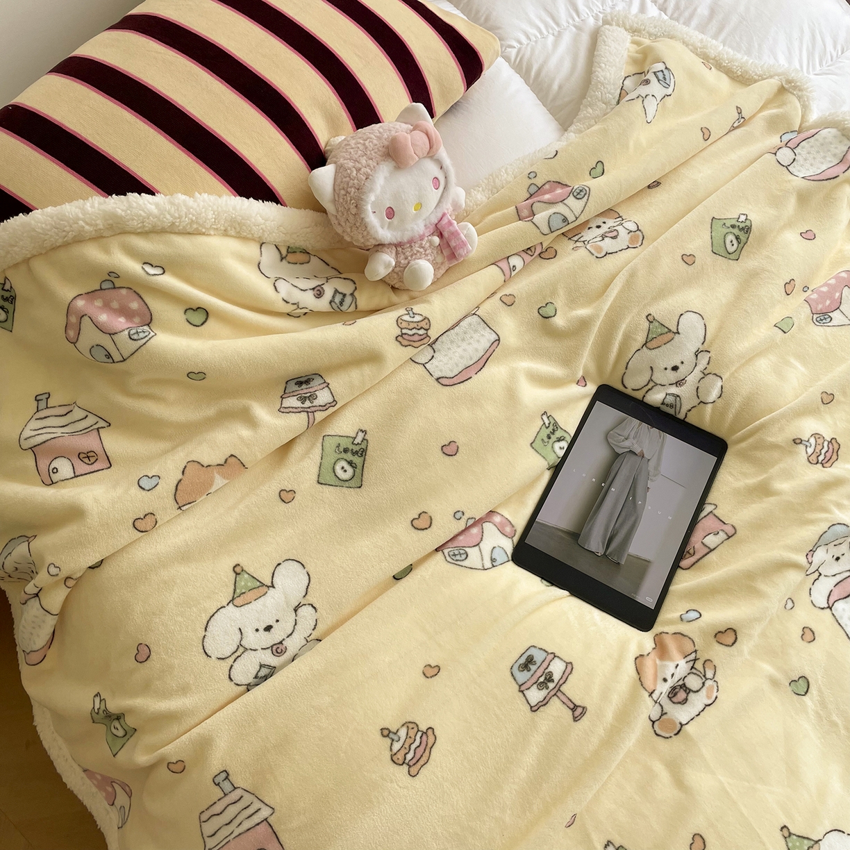 91家纺网 家纺一手货源 找家纺 欣宜家纺 2025新款印花牛奶绒羊羔绒盖毯毛毯午休毯卡通多功能沙发毯 卡通乐园