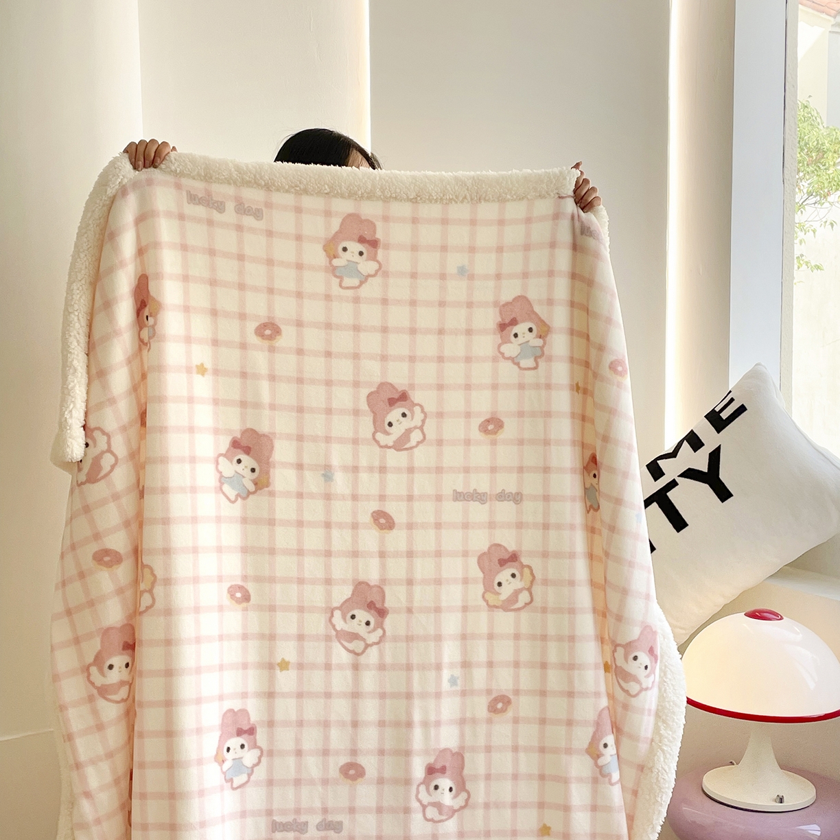 欣宜家纺 2025新款印花牛奶绒羊羔绒盖毯毛毯午休毯卡通多功能沙发毯 甜甜圈兔兔
