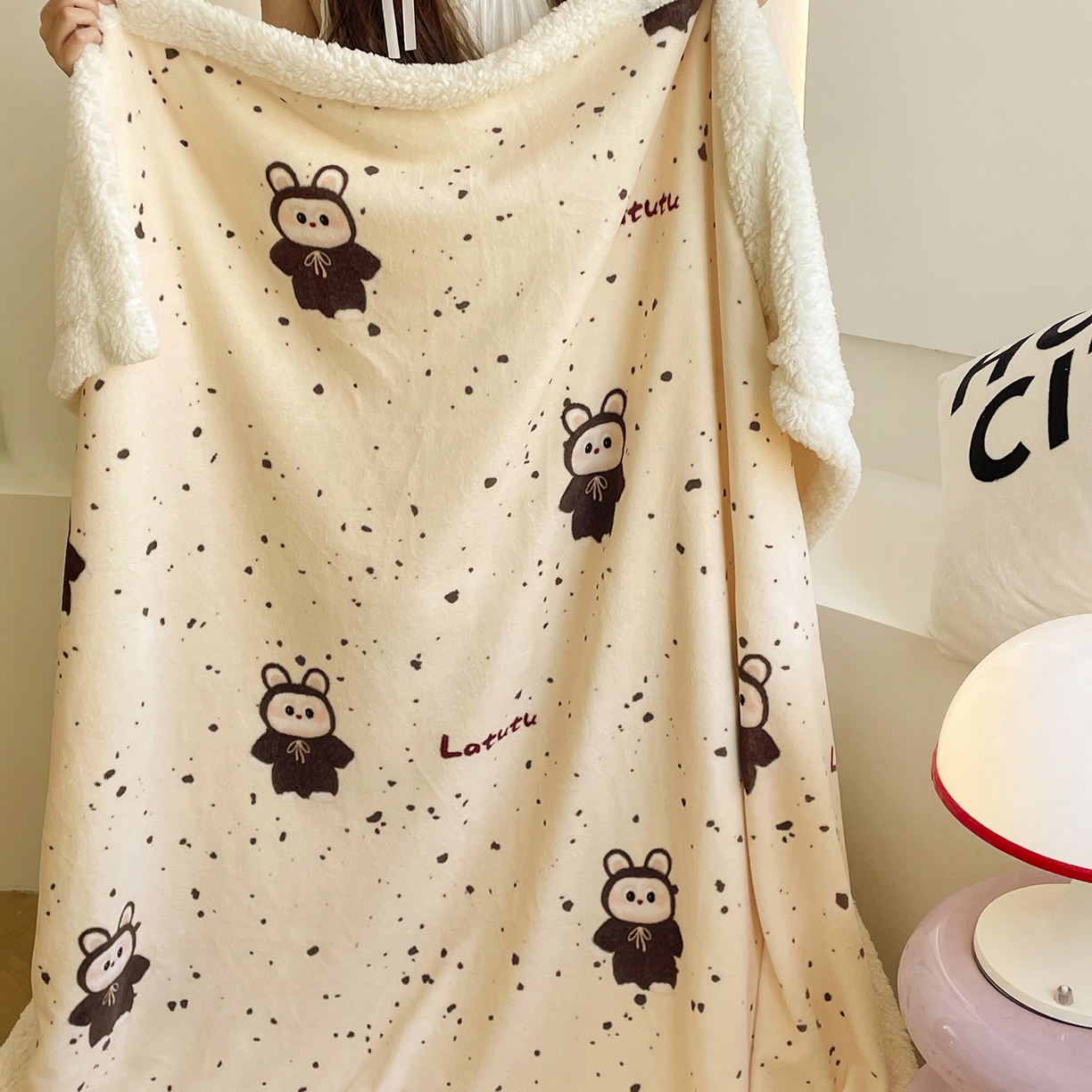 欣宜家纺 2025新款印花牛奶绒羊羔绒盖毯毛毯午休毯卡通多功能沙发毯 小布布-黄