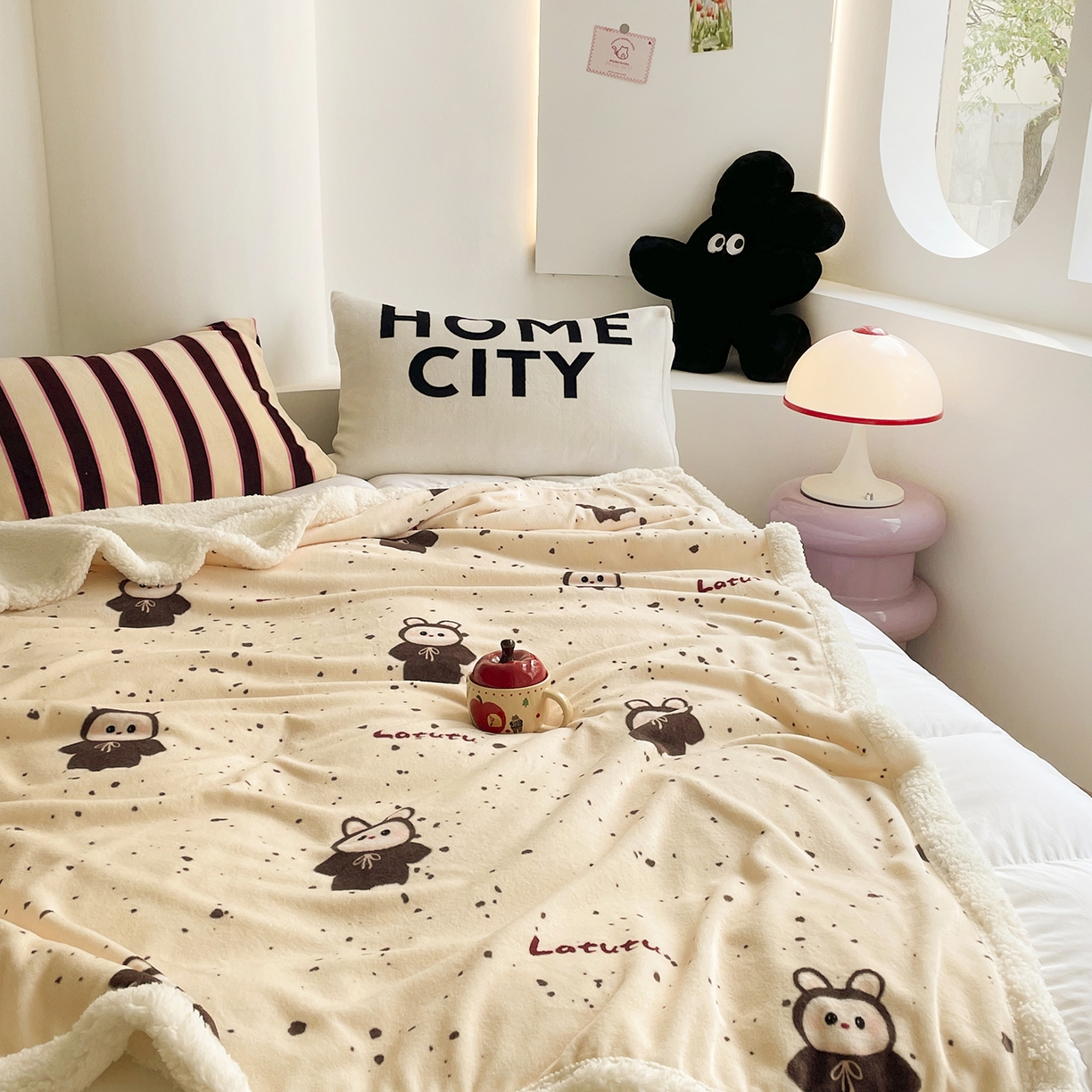 91家纺网 家纺一手货源 找家纺 欣宜家纺 2025新款印花牛奶绒羊羔绒盖毯毛毯午休毯卡通多功能沙发毯 小布布-黄