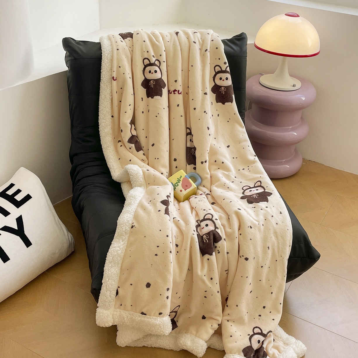 91家纺网 家纺一手货源 找家纺 欣宜家纺 2025新款印花牛奶绒羊羔绒盖毯毛毯午休毯卡通多功能沙发毯 小布布-黄