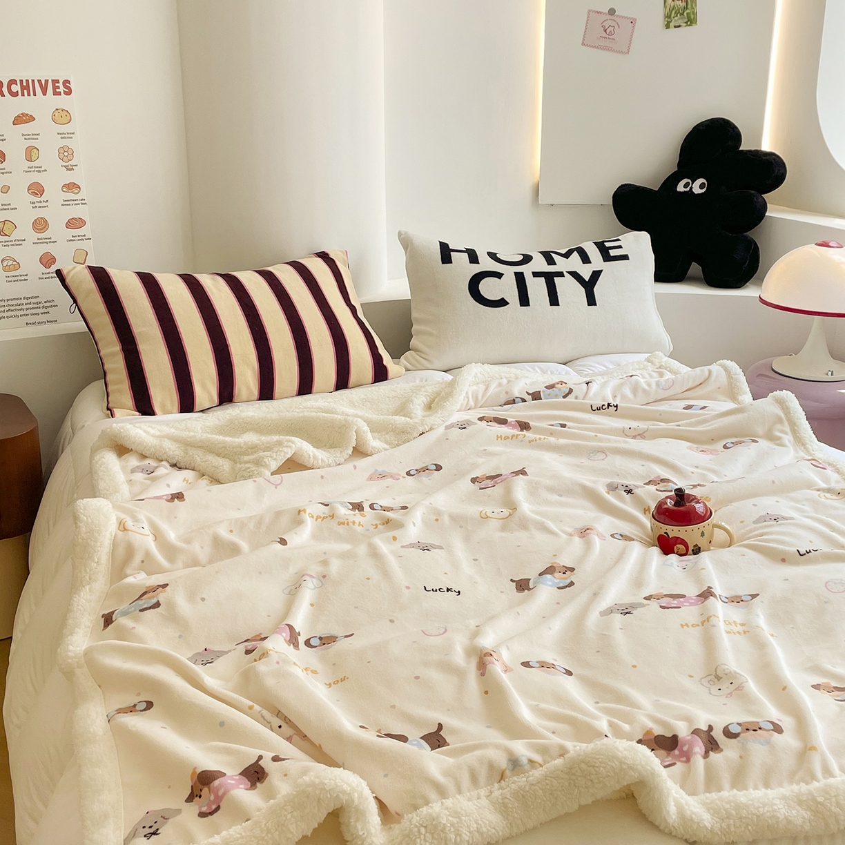 91家纺网 家纺一手货源 找家纺 欣宜家纺 2025新款印花牛奶绒羊羔绒盖毯毛毯午休毯卡通多功能沙发毯 小狗派对