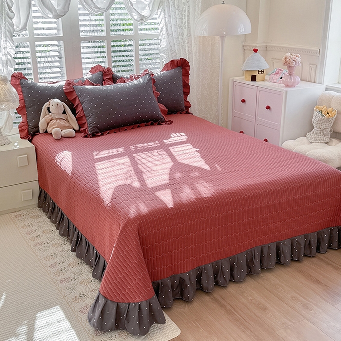 91家纺网 家纺一手货源 找家纺 韩约家纺 2026新款韩式花边古法棉感床盖四件套 初遇