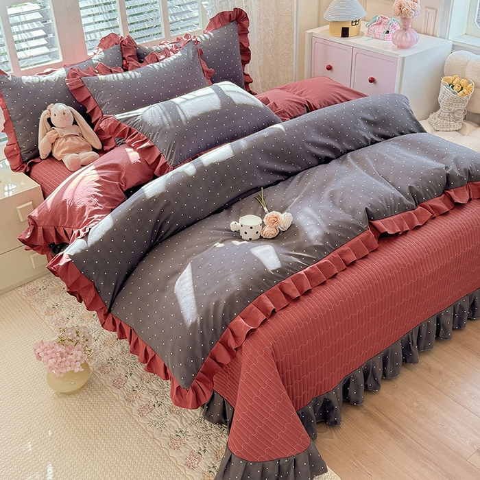 91家纺网 家纺一手货源 找家纺 韩约家纺 2026新款韩式花边古法棉感床盖四件套 初遇