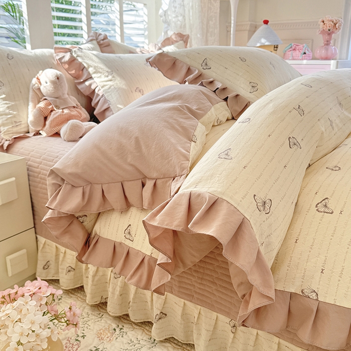 91家纺网 家纺一手货源 找家纺 韩约家纺 2026新款韩式花边古法棉感床盖四件套 漫花蝶舞