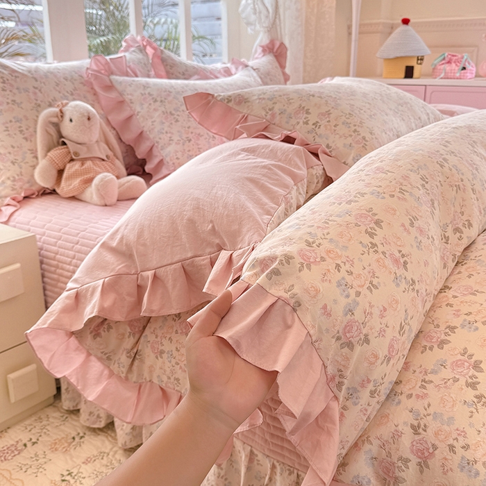 91家纺网 家纺一手货源 找家纺 韩约家纺 2026新款韩式花边古法棉感床盖四件套 花影