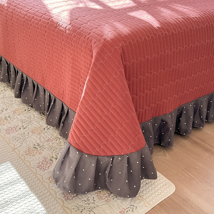 91家纺网 家纺一手货源 找家纺 韩约家纺 2026新款韩式花边古法棉感床盖四件套 初遇