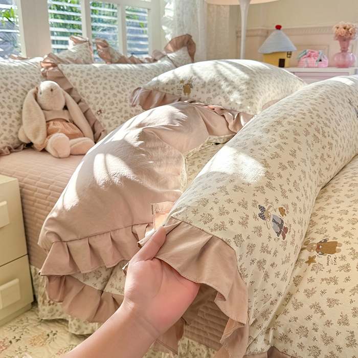 91家纺网 家纺一手货源 找家纺 韩约家纺 2026新款韩式花边古法棉感床盖四件套 午后时光