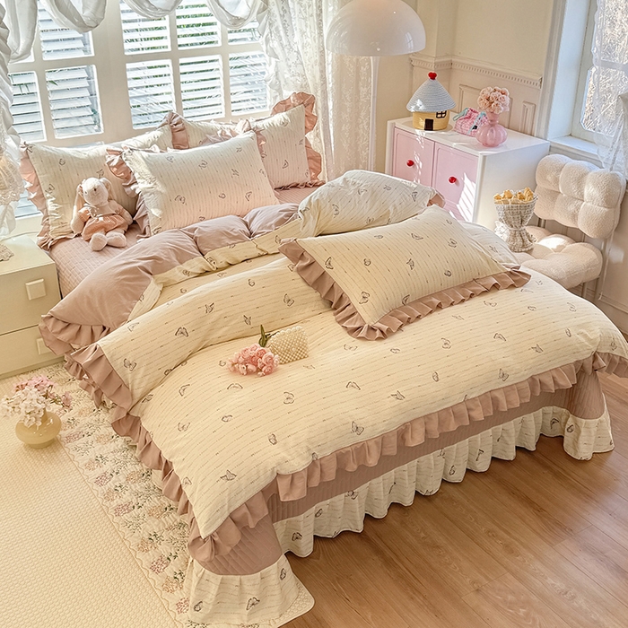 91家纺网 家纺一手货源 找家纺 韩约家纺 2026新款韩式花边古法棉感床盖四件套 漫花蝶舞