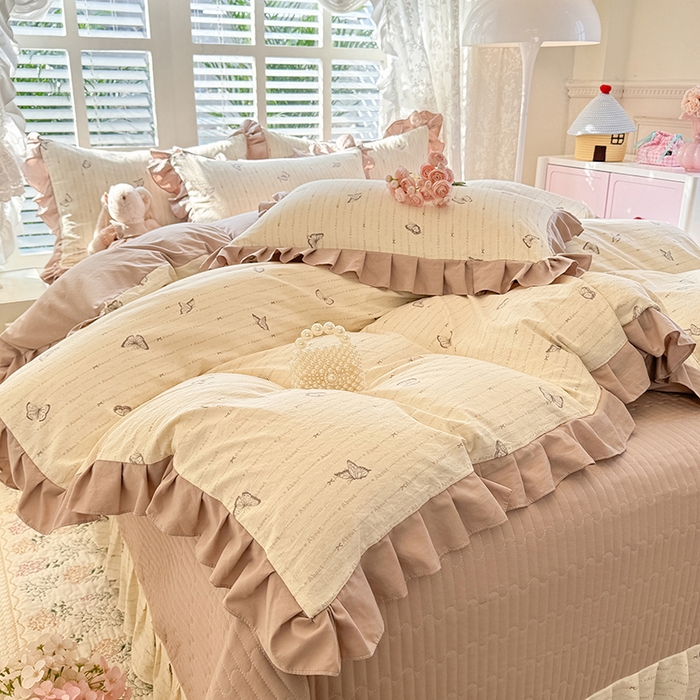 91家纺网 家纺一手货源 找家纺 韩约家纺 2026新款韩式花边古法棉感床盖四件套 漫花蝶舞