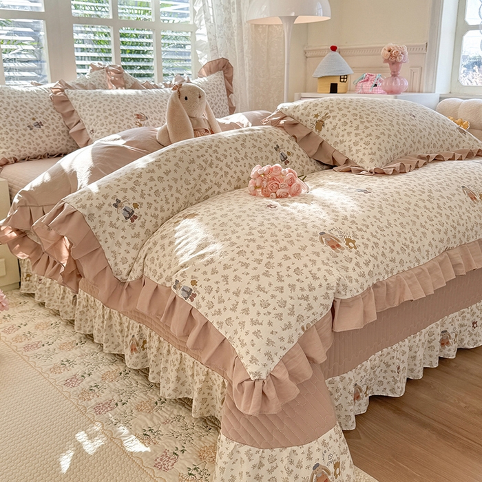 91家纺网 家纺一手货源 找家纺 韩约家纺 2026新款韩式花边古法棉感床盖四件套 午后时光