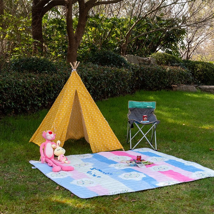 欣宜家纺 2025新款INS风绗缝加厚防水野餐草坪垫 多彩笑脸