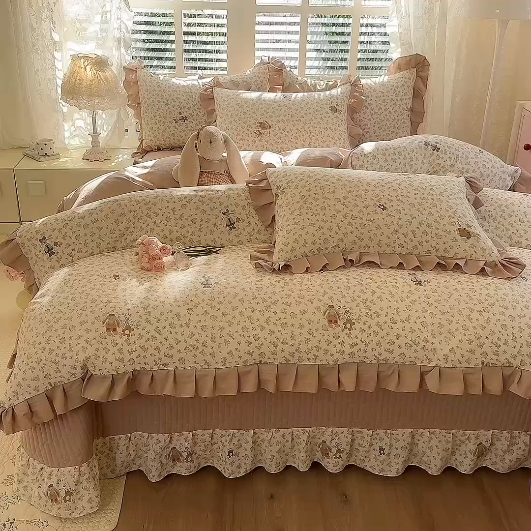 91家纺网 家纺一手货源 找家纺 韩约家纺 2026新款韩式花边古法棉感床盖四件套 午后时光