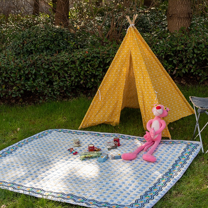 91家纺网 家纺一手货源 找家纺 欣宜家纺 2025新款INS风绗缝加厚防水野餐草坪垫 黄蓝格