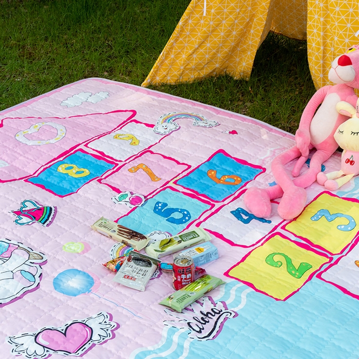 91家纺网 家纺一手货源 找家纺 欣宜家纺 2025新款INS风绗缝加厚防水野餐草坪垫 跳房子粉