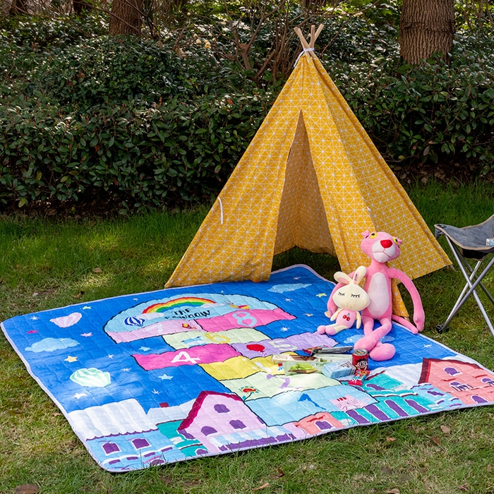 欣宜家纺 2025新款INS风绗缝加厚防水野餐草坪垫 跳房子蓝