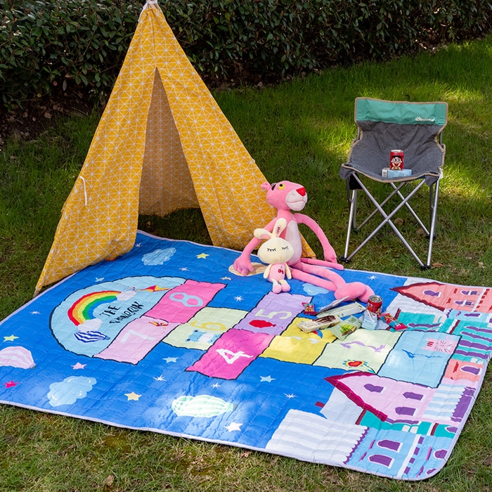 91家纺网 家纺一手货源 找家纺 欣宜家纺 2025新款INS风绗缝加厚防水野餐草坪垫 跳房子蓝