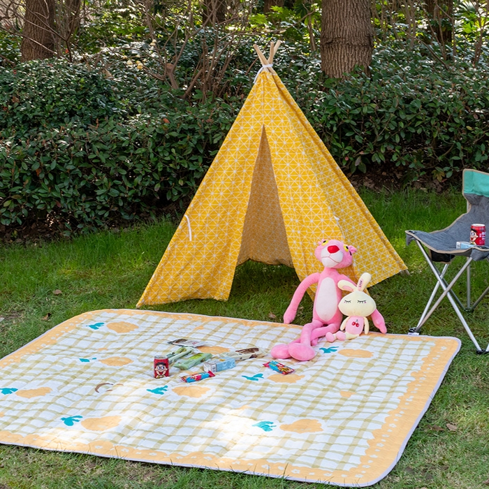 91家纺网 家纺一手货源 找家纺 欣宜家纺 2025新款INS风绗缝加厚防水野餐草坪垫 笑脸郁金香