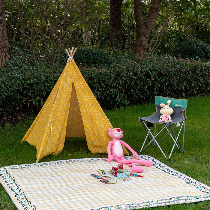 91家纺网 家纺一手货源 找家纺 欣宜家纺 2025新款INS风绗缝加厚防水野餐草坪垫 郁金香