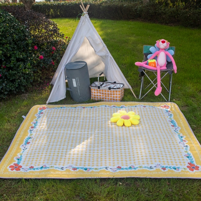 91家纺网 家纺一手货源 找家纺 欣宜家纺 2025新款INS风绗缝加厚防水野餐草坪垫 花开