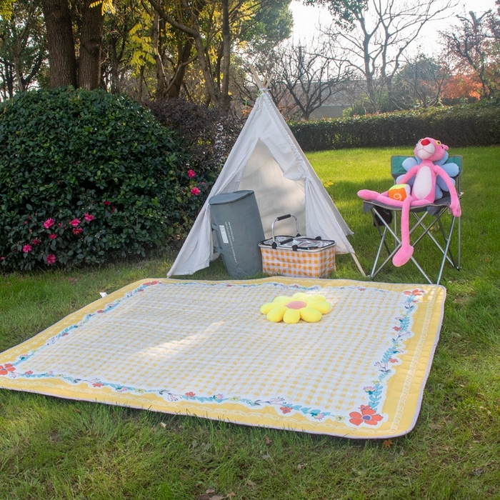 91家纺网 家纺一手货源 找家纺 欣宜家纺 2025新款INS风绗缝加厚防水野餐草坪垫 花开