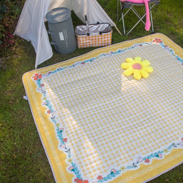 91家纺网 家纺一手货源 找家纺 欣宜家纺 2025新款INS风绗缝加厚防水野餐草坪垫 花开