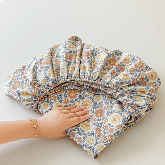 91家纺网 家纺一手货源 找家纺 欣宜家纺 2025新款高克重双层纱仿麻皱皱纱原麻床笠 春半