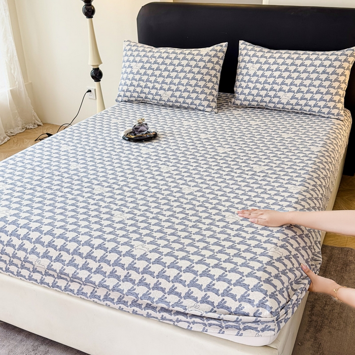 91家纺网 家纺一手货源 找家纺 欣宜家纺 2025新款高克重双层纱仿麻皱皱纱原麻床笠 蓝兔