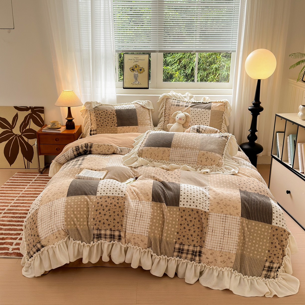 91家纺网 家纺一手货源 找家纺 （总）欣宜家纺 2025秋冬新款加绒加厚田园拼布风法式花边款牛奶绒四件套